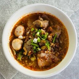 ก๋วยเตี๋ยวหมู x ข้าวมันไก่ by.ป๋าเหลิม