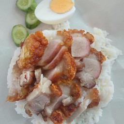 ข้าวหมูกรอบ