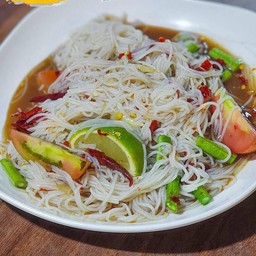 ตำขนมจีน