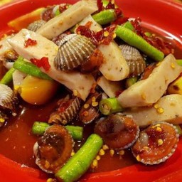 ตำเหลาไก่ยอ,หอยแครง