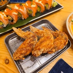 Torayoshi Nihonmachi สุขุมวิท 26