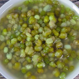 ถั่วเขียวต้มน้ำตาล