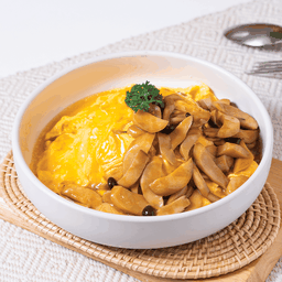 ข้าวไข่ข้นเห็ดผัดน้ำมันหอย