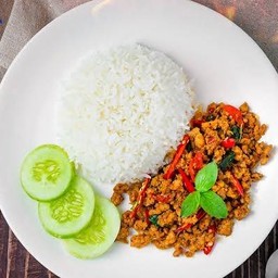 กระเพรา”นายกาย” By : เจ๊อ้อ🎏