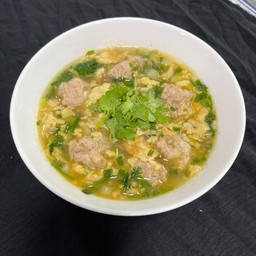 ต้มไข่น้ำหมูสับทรงเครื่อง