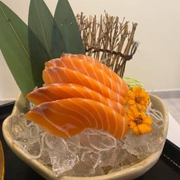 แซลม่อนซาชิมิ