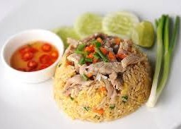 ข้าวผัดหมู