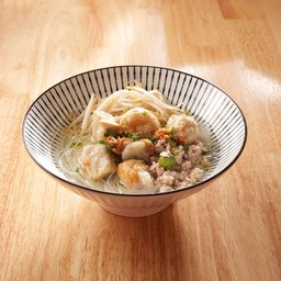 ก๋วยเตี๋ยวลูกชิ้นแคะ