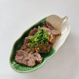 เนื้อน่องลายเปื่อยลวกจิ้ม