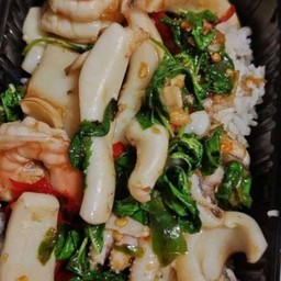 ส้มตำ ไก่ทอด อาหารตามสั่ง