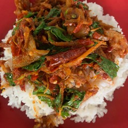 ข้าวผัดเผ็ด