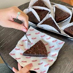 บราวนี่ฟัดจ์ (fudge brownie)