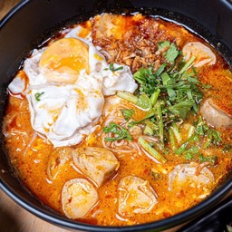 (มังสวิรัติ)ก๋วยจั๊บญวนต้มยำน้ำข้น ใส่เห็ด+ไข่