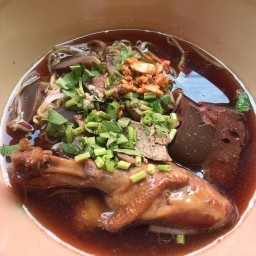 ก๋วยเตี๋ยวจัดให้ 1