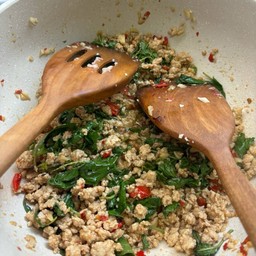 ข้าวข้าวกะเพราตามสั่ง