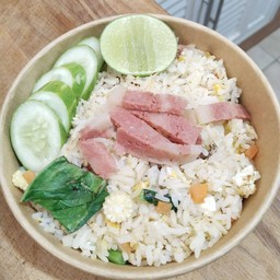 ข้าวผัดเบค่อน