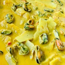 แกงกะทิหอยแมลงภู่สัปรด