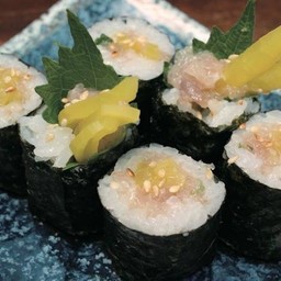 Torotaku  Maki ข้าวห่อสาหร่ายไส้ทูน่าสับกับตะก้วง