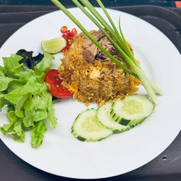 ข้าวผัดทูน่า