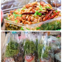 ยำแหนม+ปลาดุกฟู