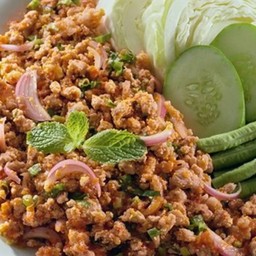 ลาบหมูราดข้าวสวย