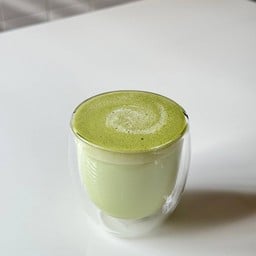Hot Matcha plantbase
