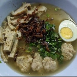 ก๋วยจั๊บหมู