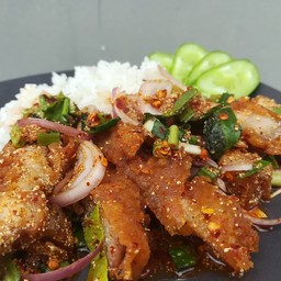 ข้าวยำขาหมูพะโล้ (Lineman)