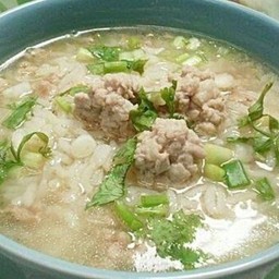 ข้าวต้มหมูสับ