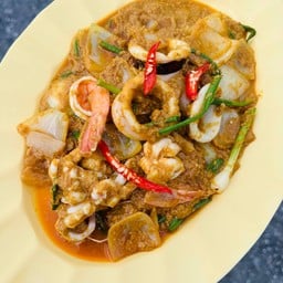 ทะเลผัดผงกระหรี่