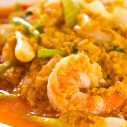 กุ้งผัดผงกระหรี่