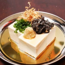 Shiokonbu Yakko สาหร่ายเต้าหู้เย็น