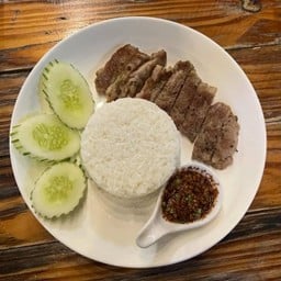 ข้าวหมูย่าง จิ้มแจ่ว