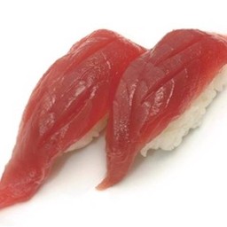 Maguro Nigiri ปลามากุโระ นิกิริ