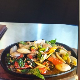 หอยลายผัดฉ่า