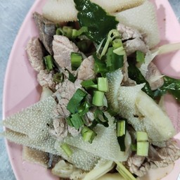 Boiled Mixed Meat with Sour Dipping Sauce