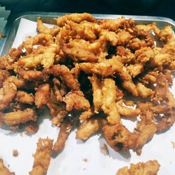 ไก่ทอดกระเทียม เป็นกับข้าว