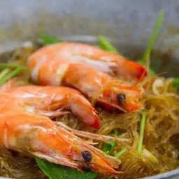 กุ้งอบวุ้นเส้น
