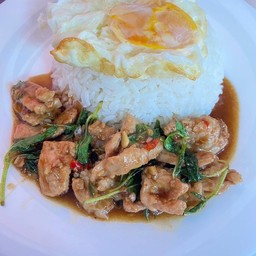 กะเพราหมูชิ้น