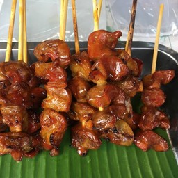 กึ่นไก่ย่าง