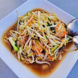 ผัดถั่วงอกเต้าหู้