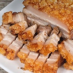 หมูกรอบ