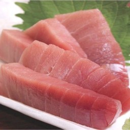 Chutoro Sashimi ปลามากุโระติดมันน้อย