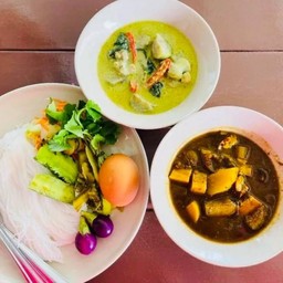 ขนมจีนน้ำยาแกงไตปลา