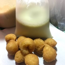 น้ำเต้าหู้ใบเตย&ปาท๋องโก๋