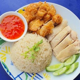 ครัวมหานิยม ข้าวมันไก่ สุขุมวิท36