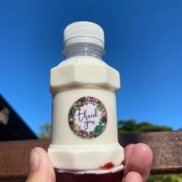 นมสดสตอเบอรี่