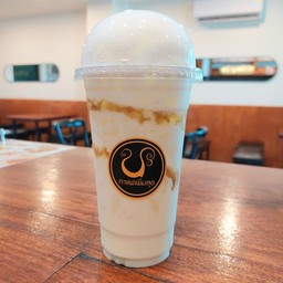 นมสดคาราเมลเย็น
