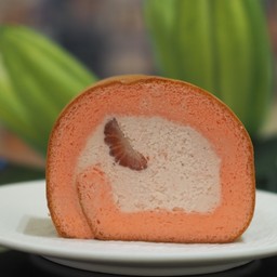 Strawberry Roll Cake