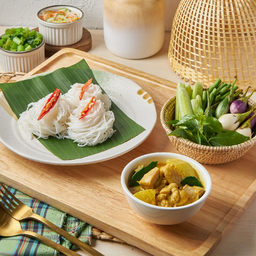 ขนมจีน+แกงไก่ใส่ฟัก